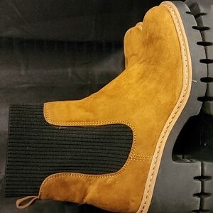 Brown and black Boundaries Womens Chelsea Boots size 7